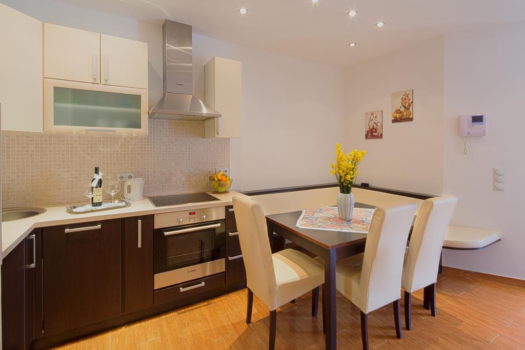 MonteLux Apartamentos Budva Habitación foto