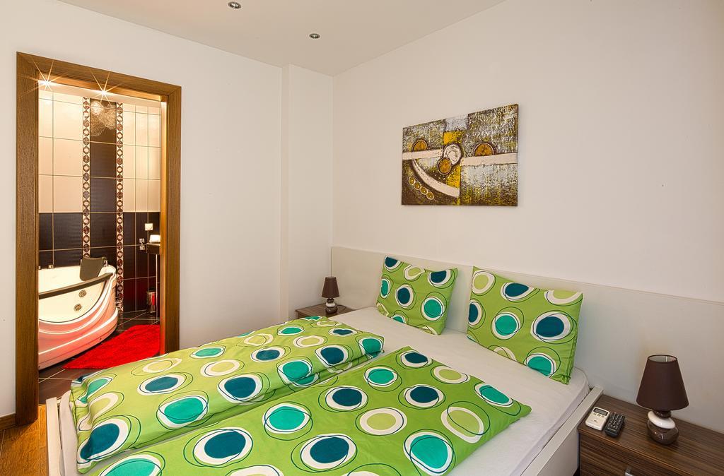 MonteLux Apartamentos Budva Habitación foto