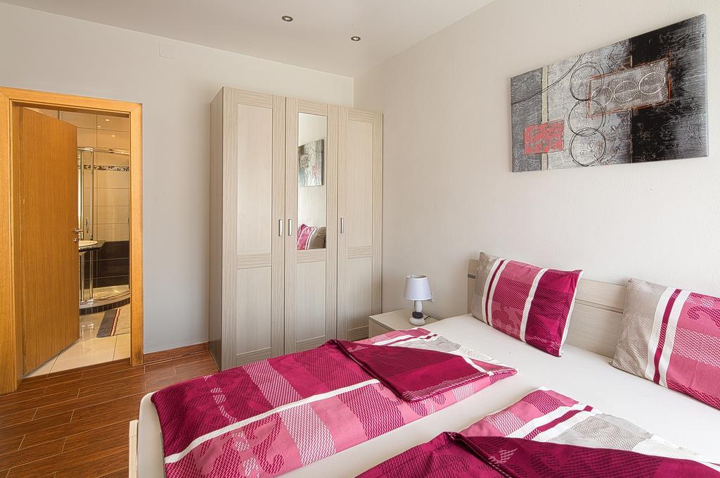 MonteLux Apartamentos Budva Habitación foto